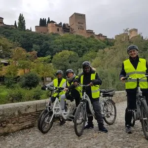 recorrido albaicin sacromonte tours granada Free Tour Granada Alternativa