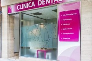 clinicas dentales en granada Clínica Dental Irene Morales - Ortodoncia invisible Granada. Invisalign