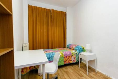 Rent a room in Granada